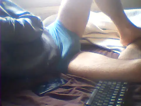 Snapshot of rimbaud77 chatting on May 4, 2026, 9:27 am rimbaud77 online show from May 4, 2026, 9:27 am