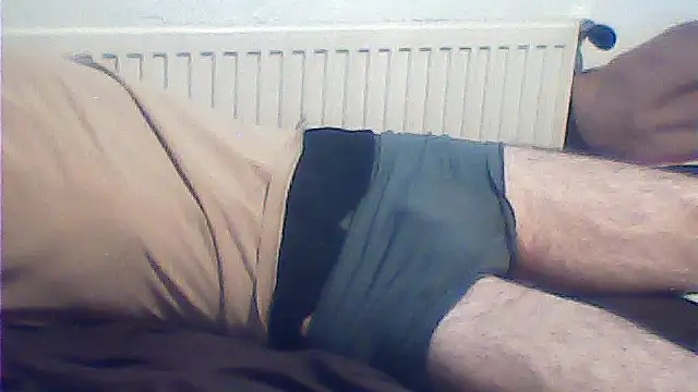 Snapshot of rimbaud77 chatting on June 12, 2026, 5:23 pm rimbaud77 online show from June 12, 2026, 5:23 pm