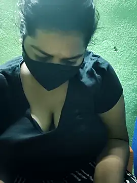 Liyaa 24 online show from February 2, 2026, 8:51 pm