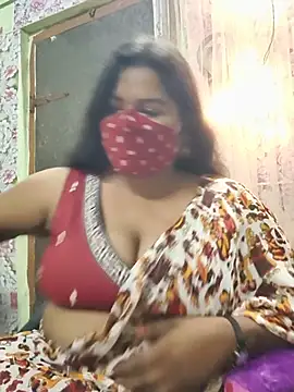 Snapshot of Liyaa_24 chatting on July 23, 2026, 5:33 pm Liyaa 24 online show from July 23, 2026, 5:33 pm