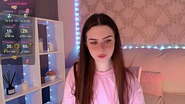 HolyMiax online show from June 14, 2026, 3:41 am