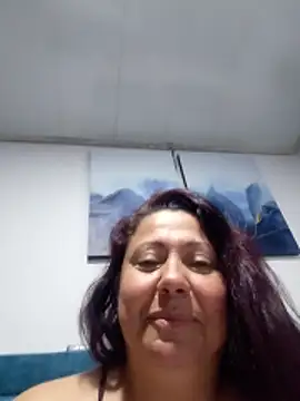 Snapshot of EmmaJhomson chatting on June 20, 2026, 11:13 am EmmaJhomson online show from June 20, 2026, 11:13 am
