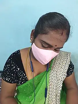 Snapshot of Tamil_riyalini12 chatting on May 15, 2026, 6:42 am Tamil riyalini12 online show from May 15, 2026, 6:42 am