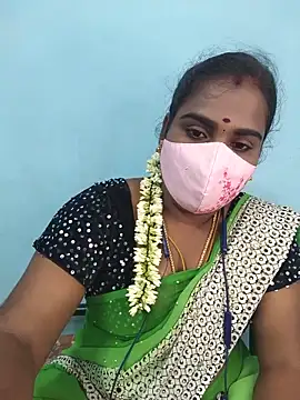 Snapshot of Tamil_riyalini12 chatting on May 15, 2026, 6:48 pm Tamil riyalini12 online show from May 15, 2026, 6:48 pm