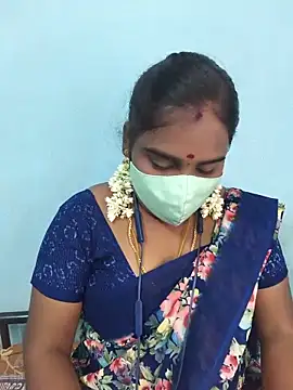Snapshot of Tamil_riyalini12 chatting on May 17, 2026, 6:26 pm Tamil riyalini12 online show from May 17, 2026, 6:26 pm