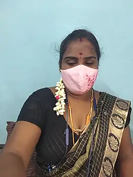 Snapshot of Tamil_riyalini12 chatting on June 7, 2026, 12:53 pm Tamil riyalini12 online show from June 7, 2026, 12:53 pm