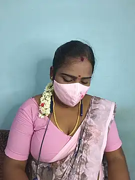 Snapshot of Tamil_riyalini12 chatting on July 15, 2026, 4:40 am Tamil riyalini12 online show from July 15, 2026, 4:40 am