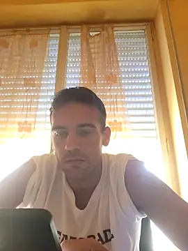 Snapshot of thedoctor977 chatting on June 4, 2026, 8:42 am thedoctor977 online show from June 4, 2026, 8:42 am