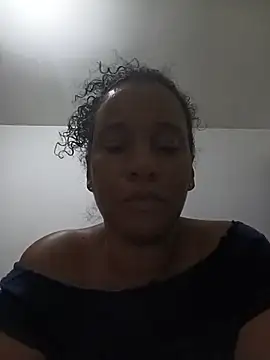 Snapshot of EbonyHorrny chatting on July 16, 2026, 1:33 am EbonyHorrny online show from July 16, 2026, 1:33 am