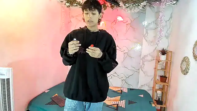 Bastian boyshot77 online show from July 7, 2026, 1:04 pm
