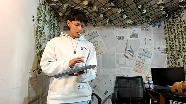 Bastian boyshot77 online show from July 19, 2026, 1:04 pm