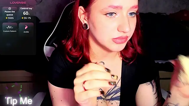 Snapshot of Mini_Lady1 chatting on July 11, 2026, 7:49 pm Mini Lady1 online show from July 11, 2026, 7:49 pm