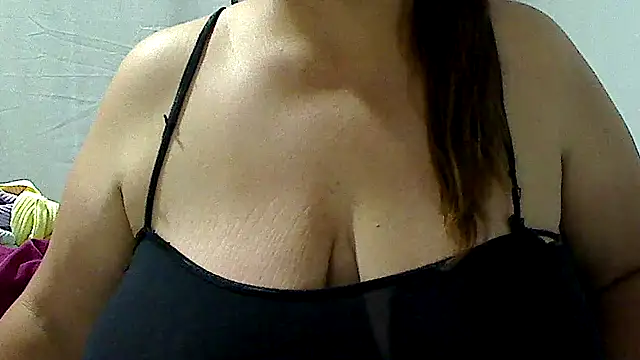 luciana69hot online show from April 16, 2026, 10:56 pm