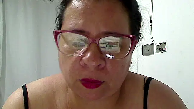 Snapshot of luciana69hot chatting on June 25, 2026, 10:25 pm luciana69hot online show from June 25, 2026, 10:25 pm