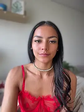 im-isabella online show from July 17, 2026, 5:40 pm