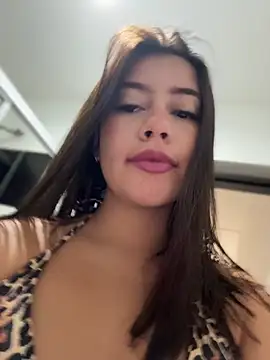Snapshot of sara_calderon chatting on May 14, 2026, 11:28 am sara calderon online show from May 14, 2026, 11:28 am