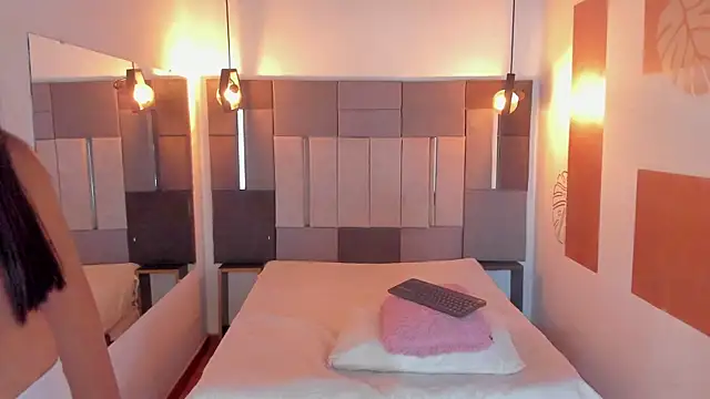 FreyrStone online show from January 12, 2026, 4:18 am