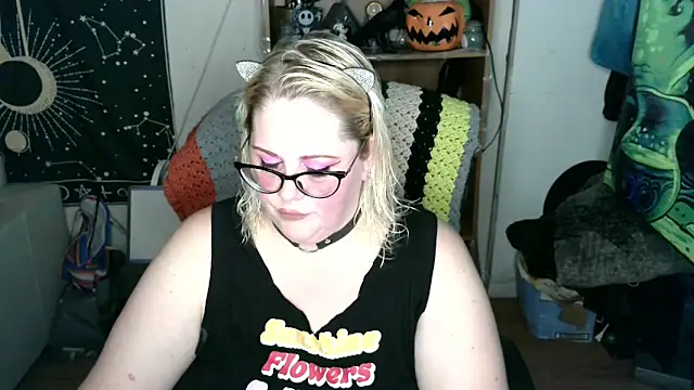 Kinky Witch online show from May 27, 2026, 4:48 pm