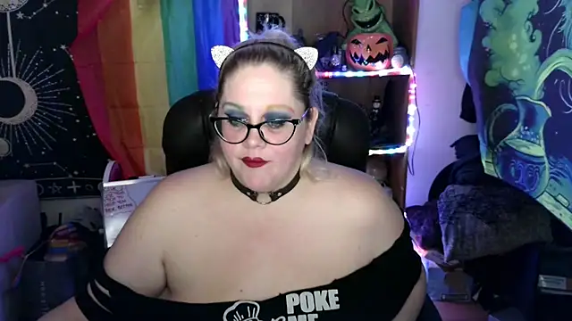 Kinky Witch online show from June 12, 2026, 4:17 pm