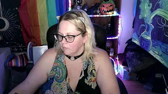 Kinky Witch online show from June 24, 2026, 9:25 pm