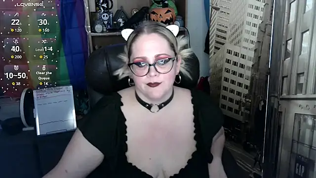 Kinky Witch online show from July 17, 2026, 7:41 pm
