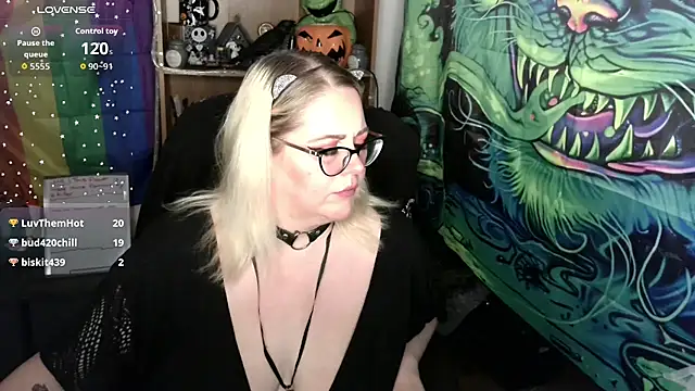 Kinky Witch online show from July 28, 2026, 4:39 pm