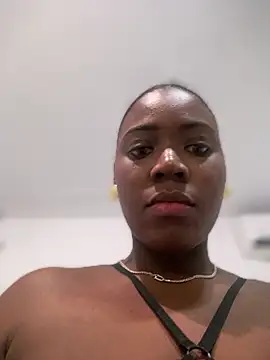 Alexia 24 online show from December 18, 2025, 10:16 pm