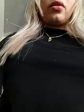 Belinda-Naughty online show from October 18, 2025, 1:23 pm