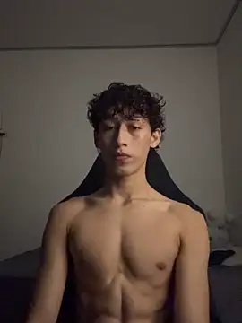 Snapshot of velvet_skyn chatting on September 30, 2025, 4:06 am velvet skyn online show from September 30, 2025, 4:06 am