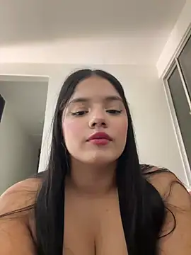 Snapshot of Hailey-Fox chatting on July 9, 2026, 1:42 am Hailey-Fox online show from July 9, 2026, 1:42 am