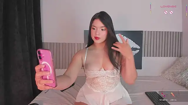 Snapshot of Hailey-Fox chatting on July 16, 2026, 10:27 pm Hailey-Fox online show from July 16, 2026, 10:27 pm