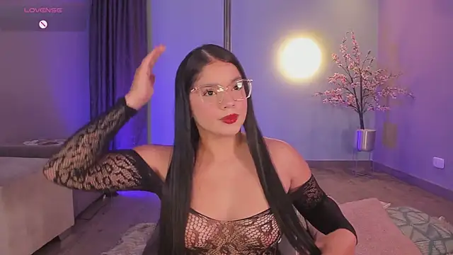 Snapshot of Hailey-Fox chatting on August 2, 2026, 10:52 pm Hailey-Fox online show from August 2, 2026, 10:52 pm