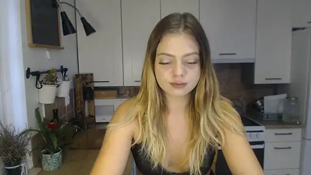 BuffyxLUST online show from October 9, 2025, 7:17 am