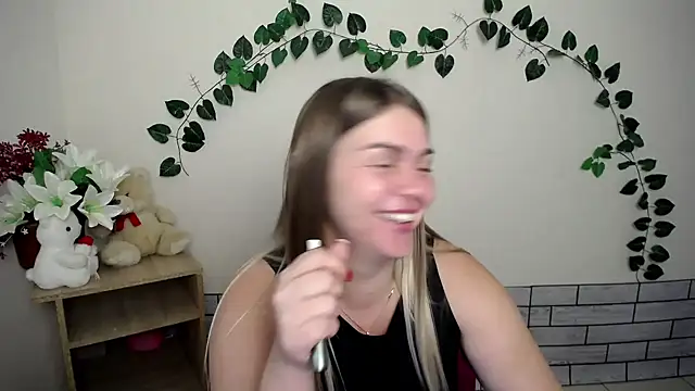 Snapshot of Magic_Katarina_ chatting on September 22, 2025, 6:59 am Magic Katarina online show from September 22, 2025, 6:59 am