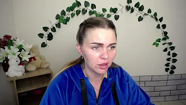 Snapshot of Magic_Katarina_ chatting on October 10, 2025, 6:56 am Magic Katarina online show from October 10, 2025, 6:56 am