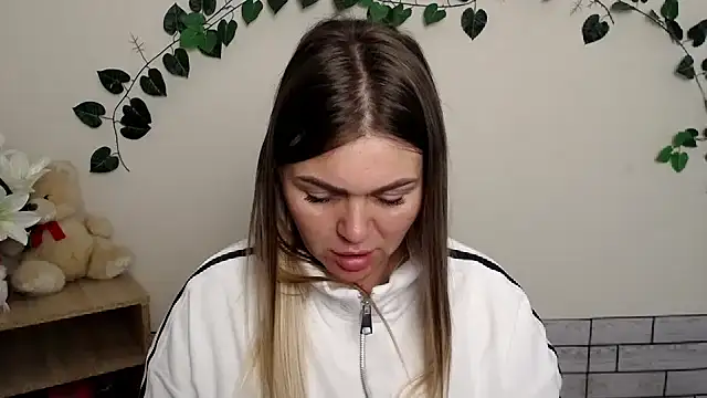 Snapshot of Magic_Katarina_ chatting on October 13, 2025, 7:19 am Magic Katarina online show from October 13, 2025, 7:19 am