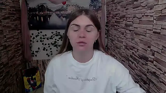 Snapshot of Magic_Katarina_ chatting on November 4, 2025, 8:02 am Magic Katarina online show from November 4, 2025, 8:02 am