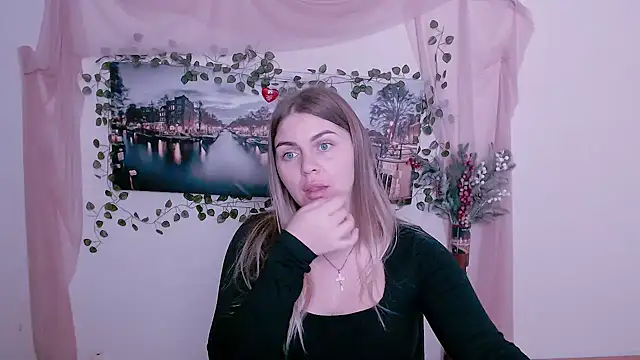 Snapshot of Magic_Katarina_ chatting on November 7, 2025, 8:03 am Magic Katarina online show from November 7, 2025, 8:03 am