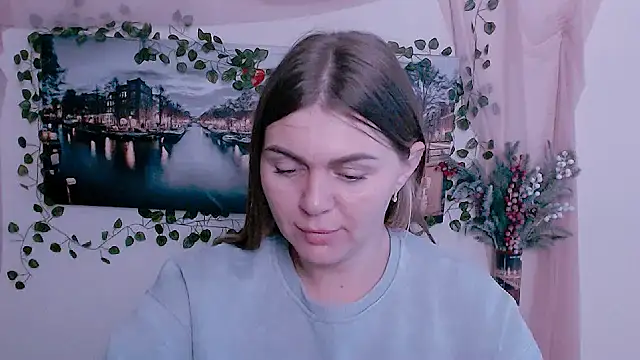 Snapshot of Magic_Katarina_ chatting on November 13, 2025, 11:31 am Magic Katarina online show from November 13, 2025, 11:31 am