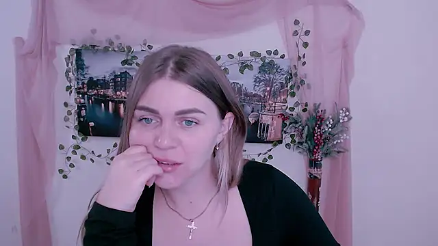 Snapshot of Magic_Katarina_ chatting on November 18, 2025, 9:58 am Magic Katarina online show from November 18, 2025, 9:58 am