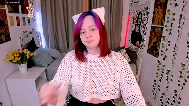 Snapshot of lunaalli chatting on November 23, 2025, 2:06 pm lunaalli online show from November 23, 2025, 2:06 pm