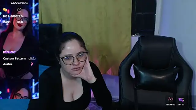 Snapshot of KrystalAdams chatting on May 11, 2026, 1:39 pm KrystalAdams online show from May 11, 2026, 1:39 pm
