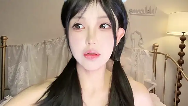 Snapshot of kiraa-0051 chatting on October 2, 2025, 4:41 am kiraa-0051 online show from October 2, 2025, 4:41 am