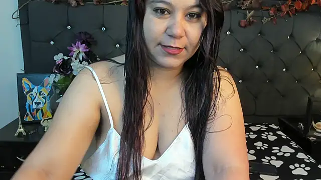 Snapshot of sofia_sorceress5 chatting on September 17, 2025, 11:01 am sofia sorceress5 online show from September 17, 2025, 11:01 am