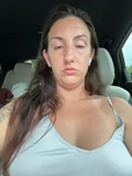 Snapshot of sweetsirenn chatting on November 6, 2025, 12:50 pm sweetsirenn online show from November 6, 2025, 12:50 pm