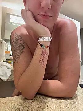 Snapshot of sweetsirenn chatting on November 11, 2025, 3:56 pm sweetsirenn online show from November 11, 2025, 3:56 pm