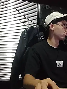 jacobs shelby online show from October 18, 2025, 12:17 pm