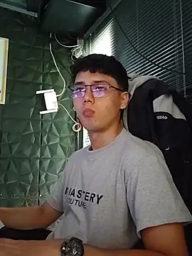 jacobs shelby online show from October 21, 2025, 2:07 pm