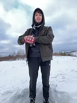 Snapshot of elliot_scott chatting on December 2, 2025, 8:30 am elliot scott online show from December 2, 2025, 8:30 am