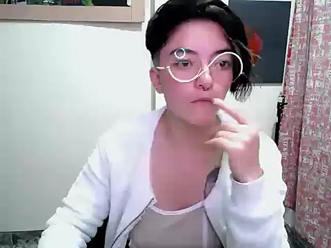 Snapshot of Came-II chatting on June 25, 2026, 4:12 am Came-II online show from June 25, 2026, 4:12 am